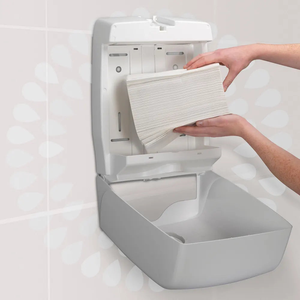 Dispenser compatibil cu prosoapele de hârtie Kleenex Ultra 4633 disponibil la Bunzl România