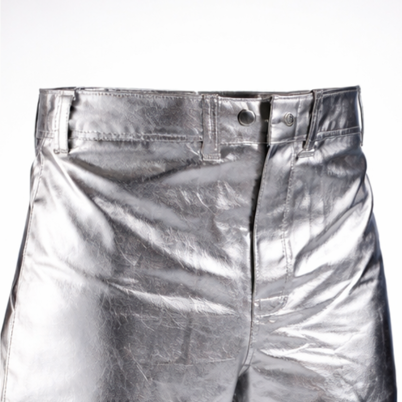 Detaliu inchidere pantaloni aluminizati JUTEC