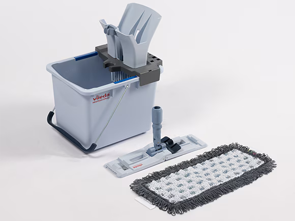 Set pentru curățenie VILEDA UltraSpeed Pro Starter Kit 15l: găleată 15l, storcător, suport mop și mop Micro Plus